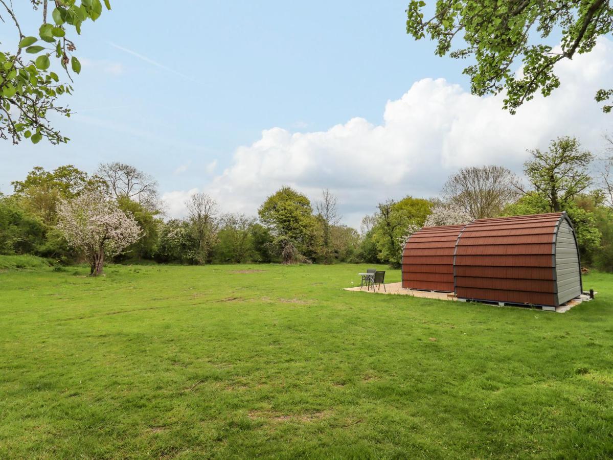 Meadow Lodge Berrys Place Farm Gloucester Exterior foto