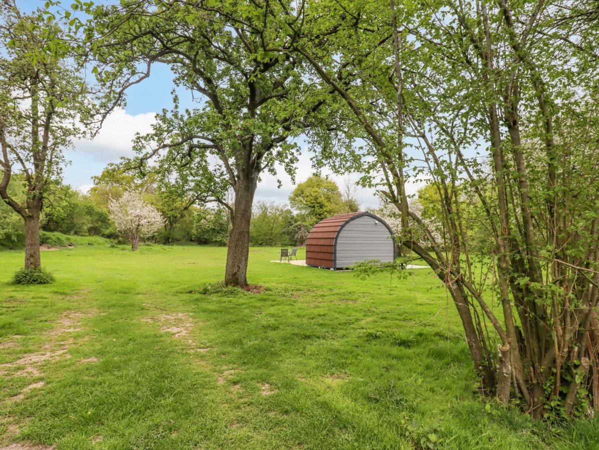 Meadow Lodge Berrys Place Farm Gloucester Exterior foto